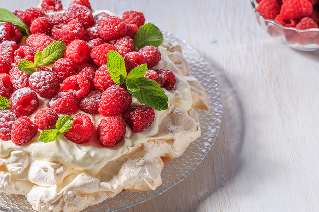 A raspberry fruit pavlova.